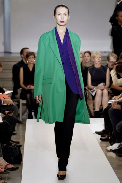Look 27